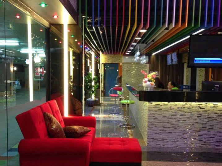 The Breton Hotel Media Μπανγκόκ Εξωτερικό φωτογραφία
